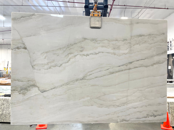 STALLION QUARTZITE WHT MAC