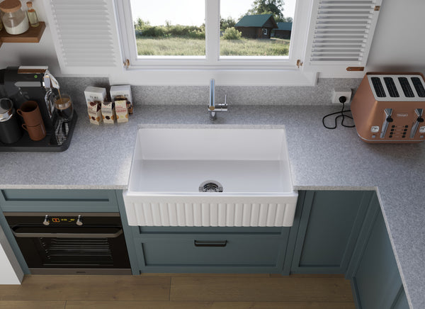 MALDA - 33 inch Single Bowl striped Farmhouse Undermount Kitchen Sink