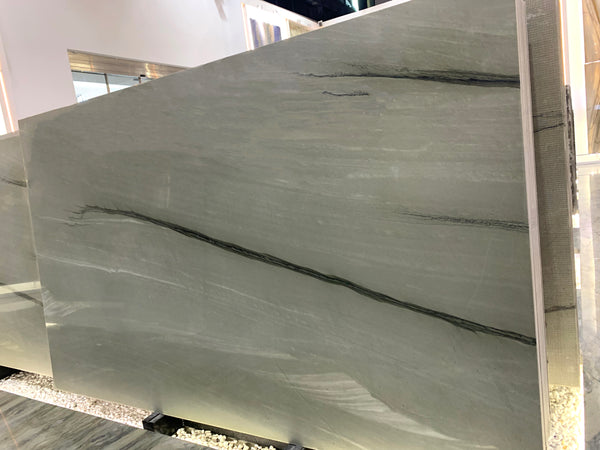 STALLION QUARTZITE  SAOPAULO