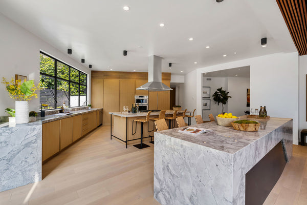 STALLION QUARTZITE  SUPERWHITE